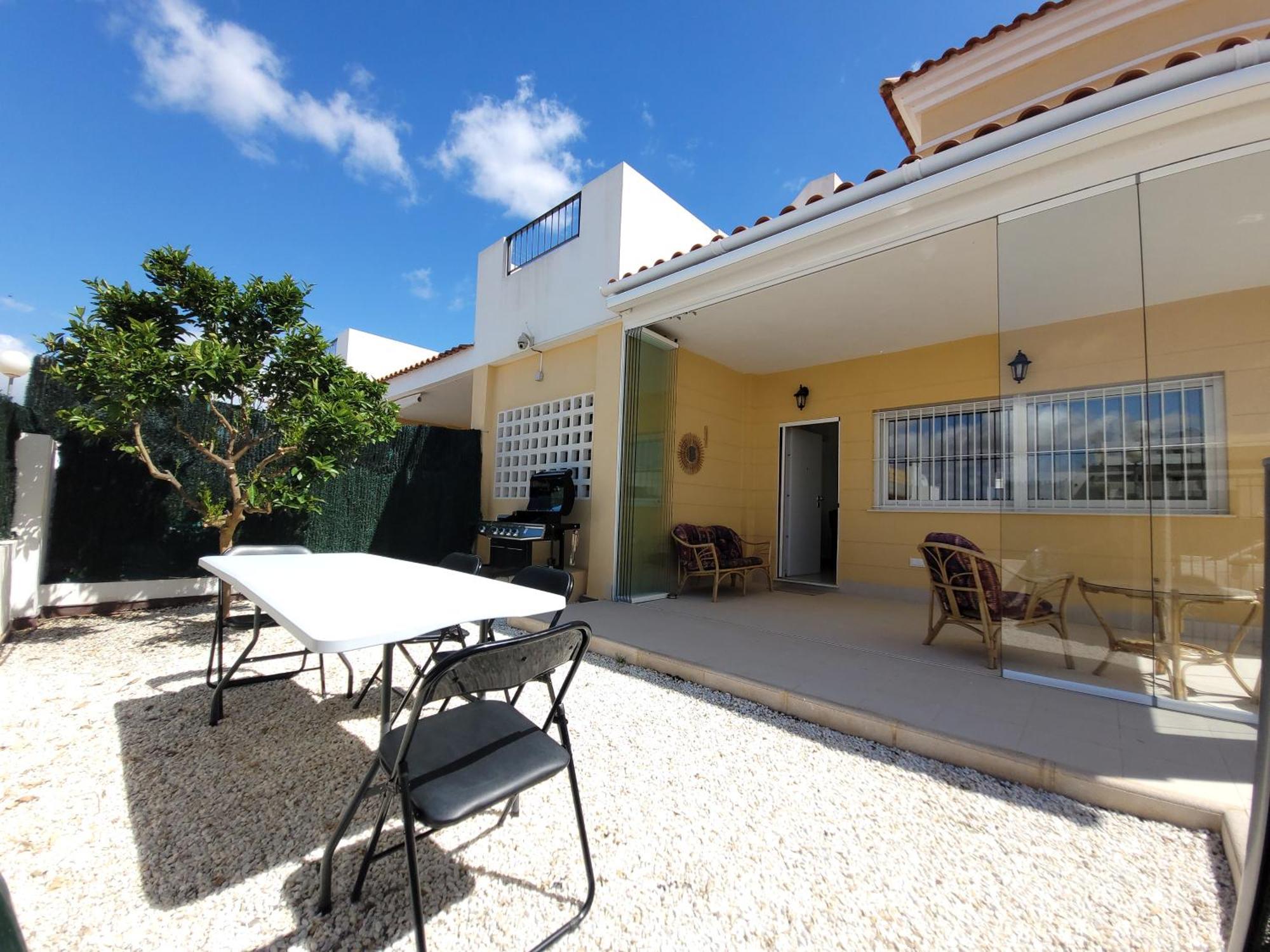 Chalet Adosado Acogedor Busot Alicante Dış mekan fotoğraf