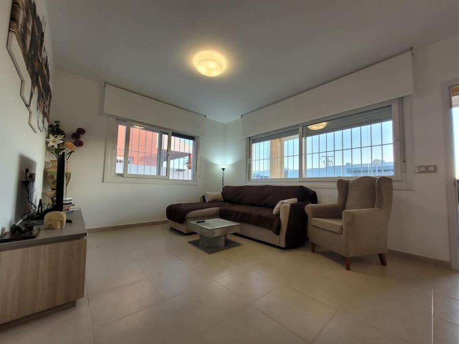 Chalet Adosado Acogedor Busot Alicante Dış mekan fotoğraf